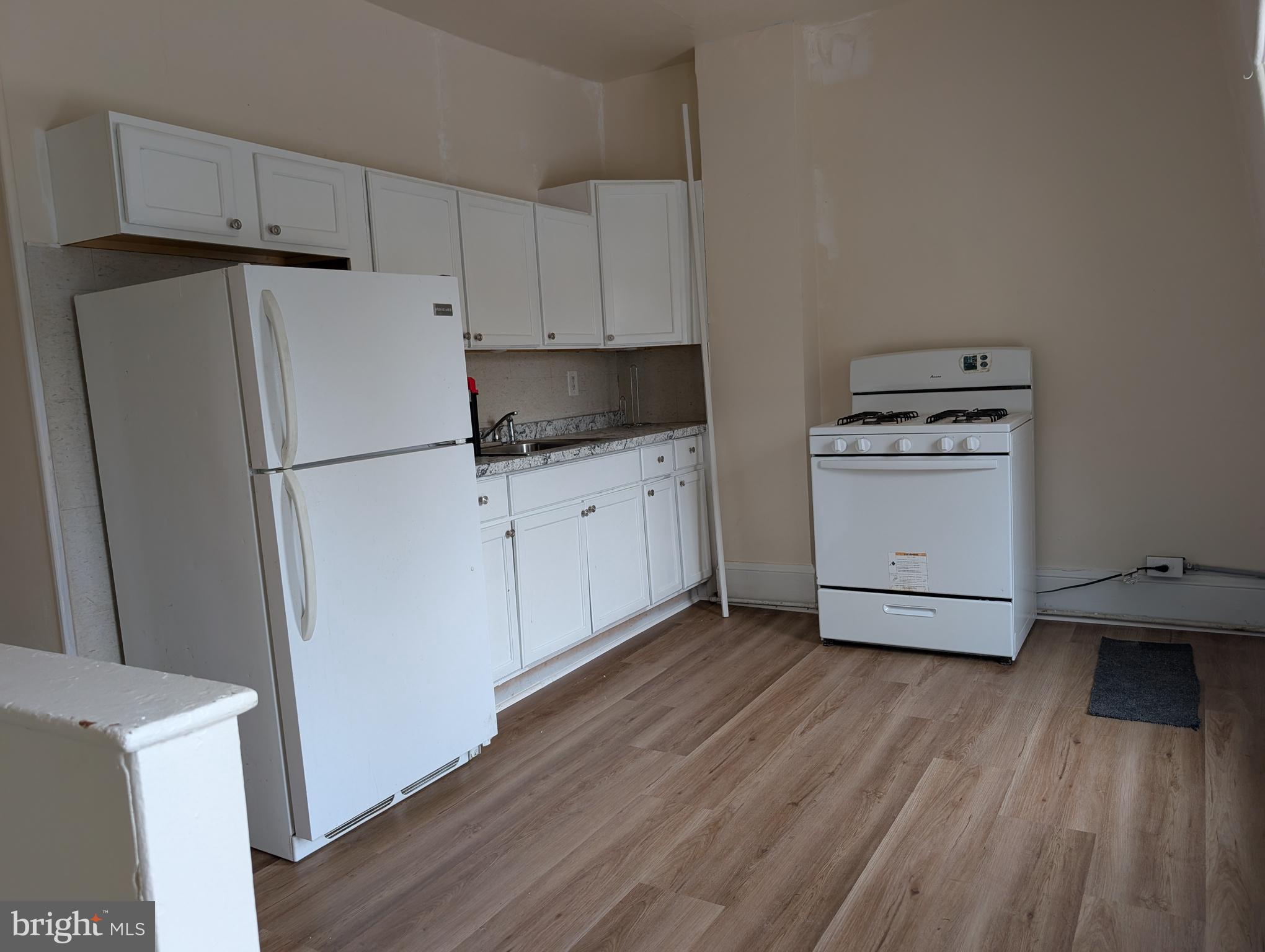 646 Chestnut Street, Unit 3 Pottstown, PA 19464 - Photo 2 of 5