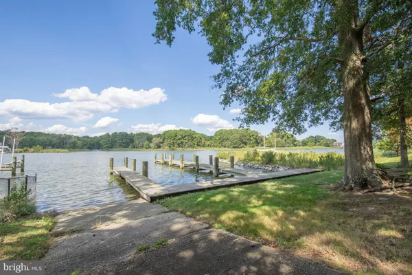 $395,000 | 964 Main Street, Deale, MD 20751