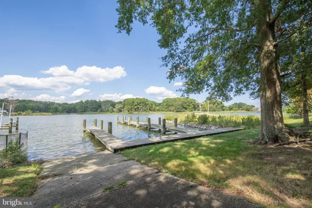 $1,175,000 | 964 Main Street, Deale, MD 20751