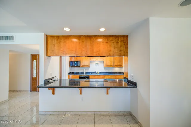 $299,999 | 9874 West Highwood Court, Sun City, AZ 85373