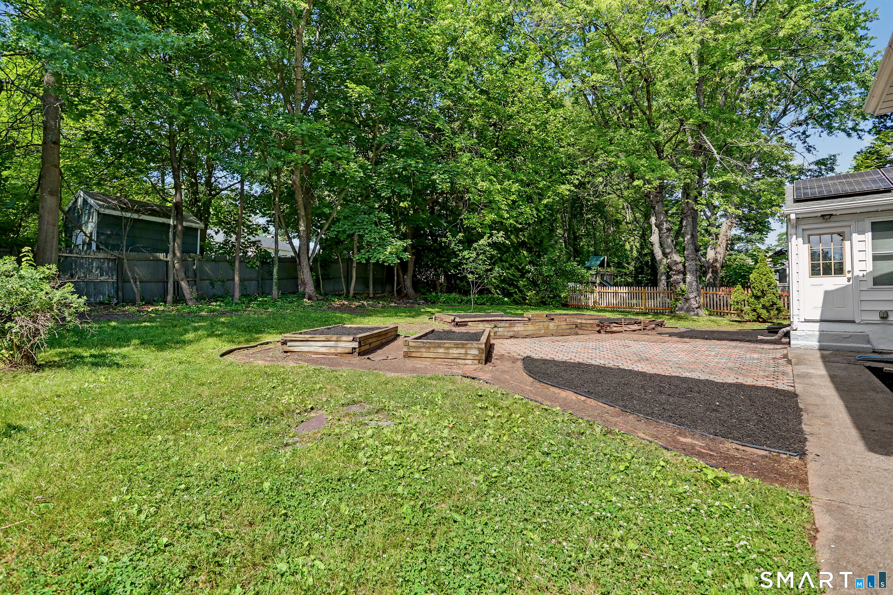 42 Carroll Road Hamden, CT 06517 - Photo 28 of 32