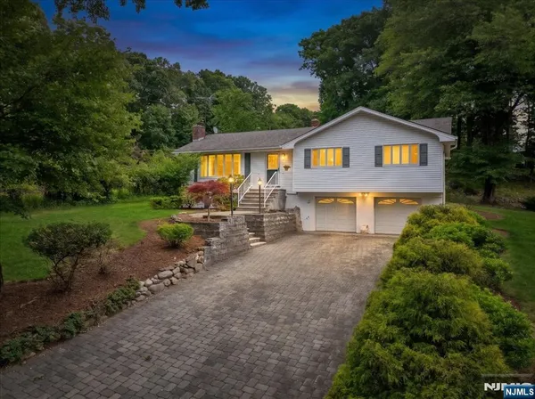 $750,000 | 641 Antrim Road, River Vale, NJ 07675