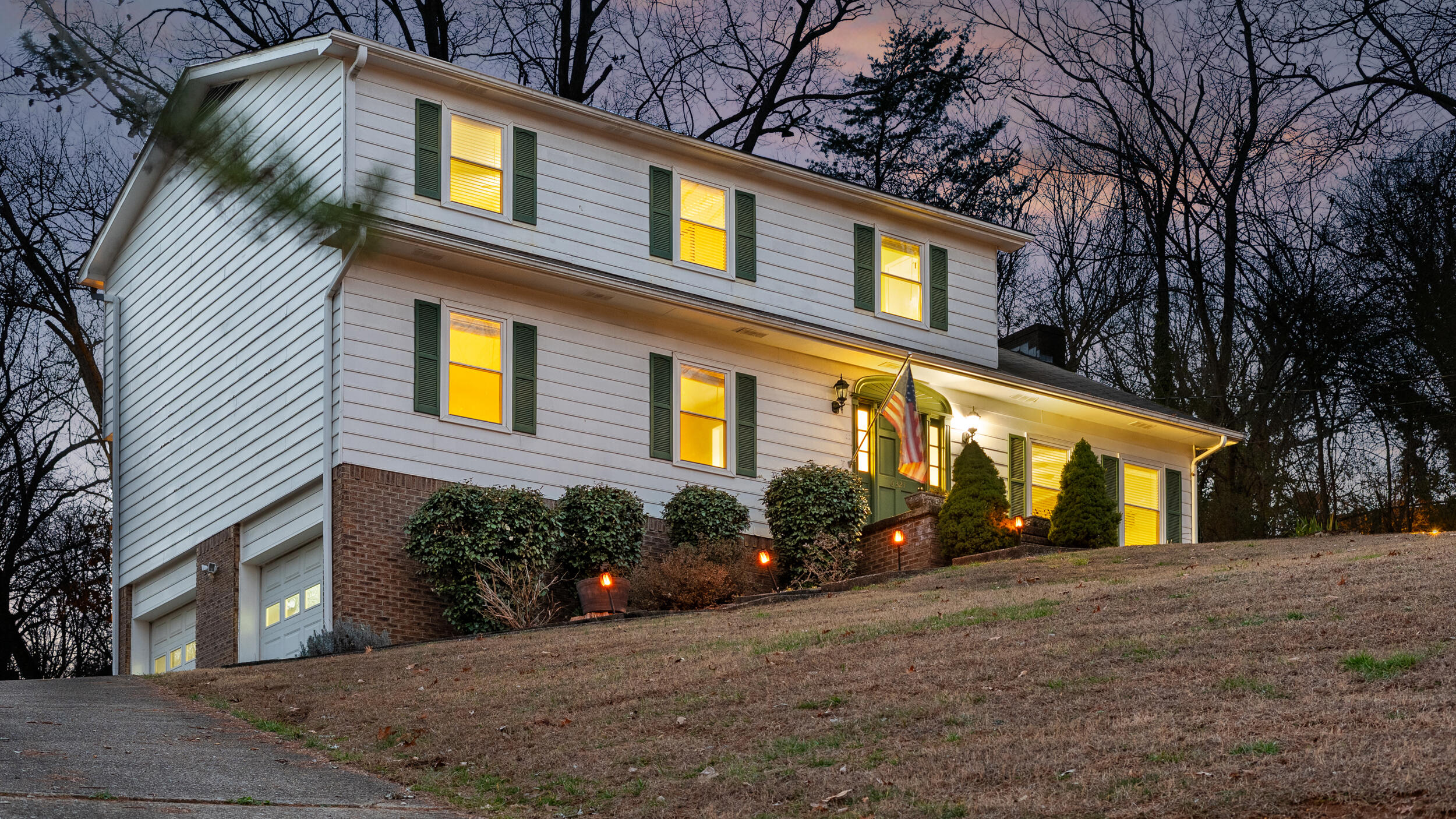 6321 Ridge Lake Road Hixson, TN 37343 - Photo 2 of 39 front of home