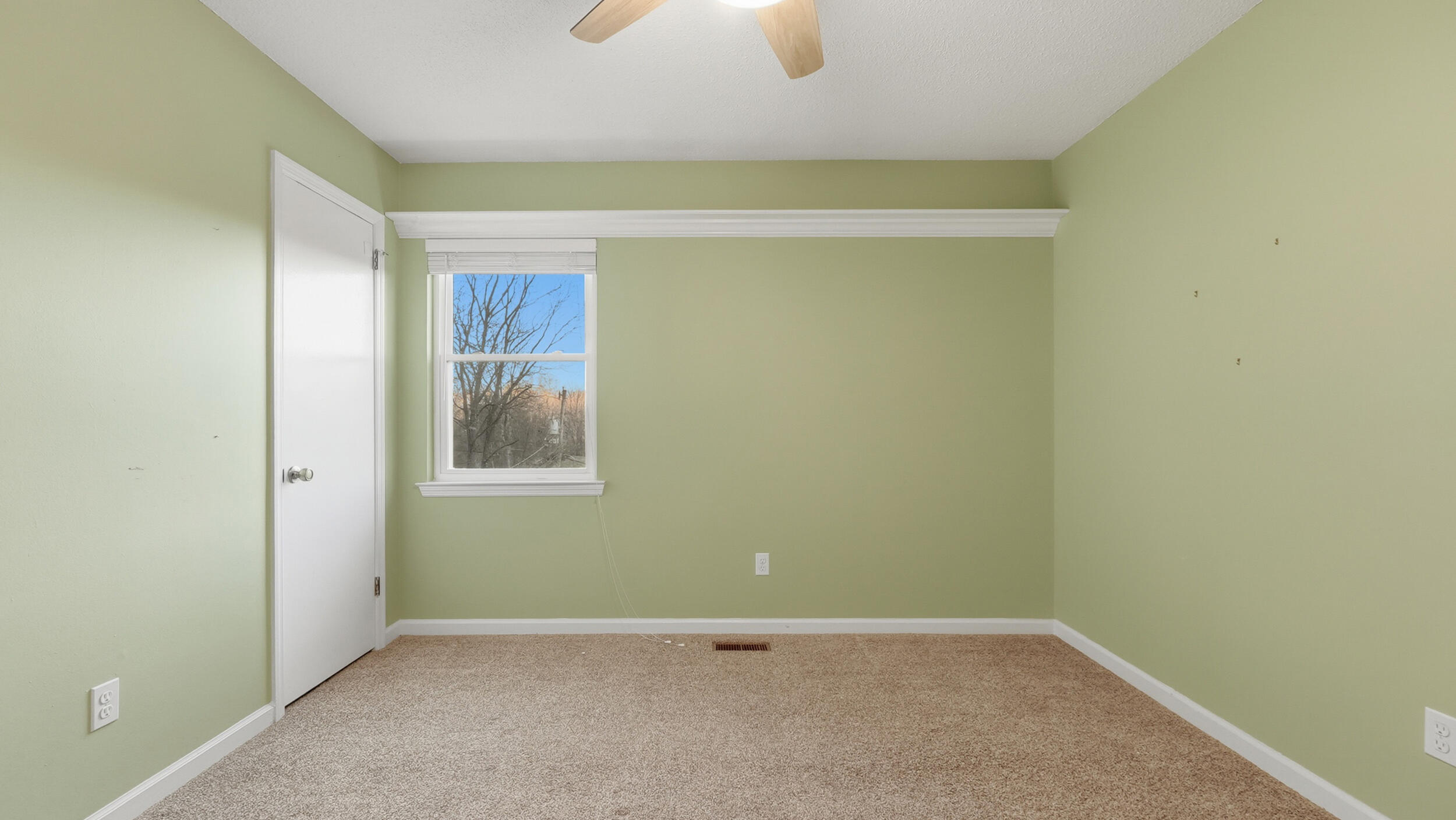 6321 Ridge Lake Road Hixson, TN 37343 - Photo 21 of 39 Bedroom 2