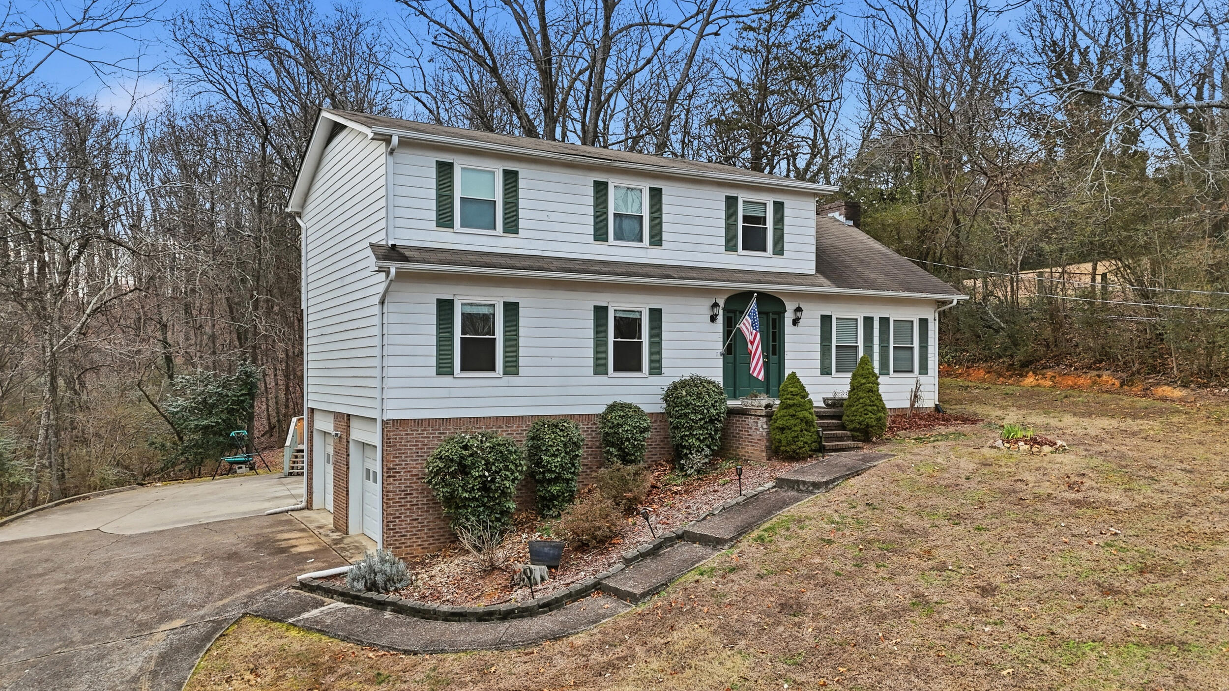 6321 Ridge Lake Road Hixson, TN 37343 - Photo 5 of 39 front of home