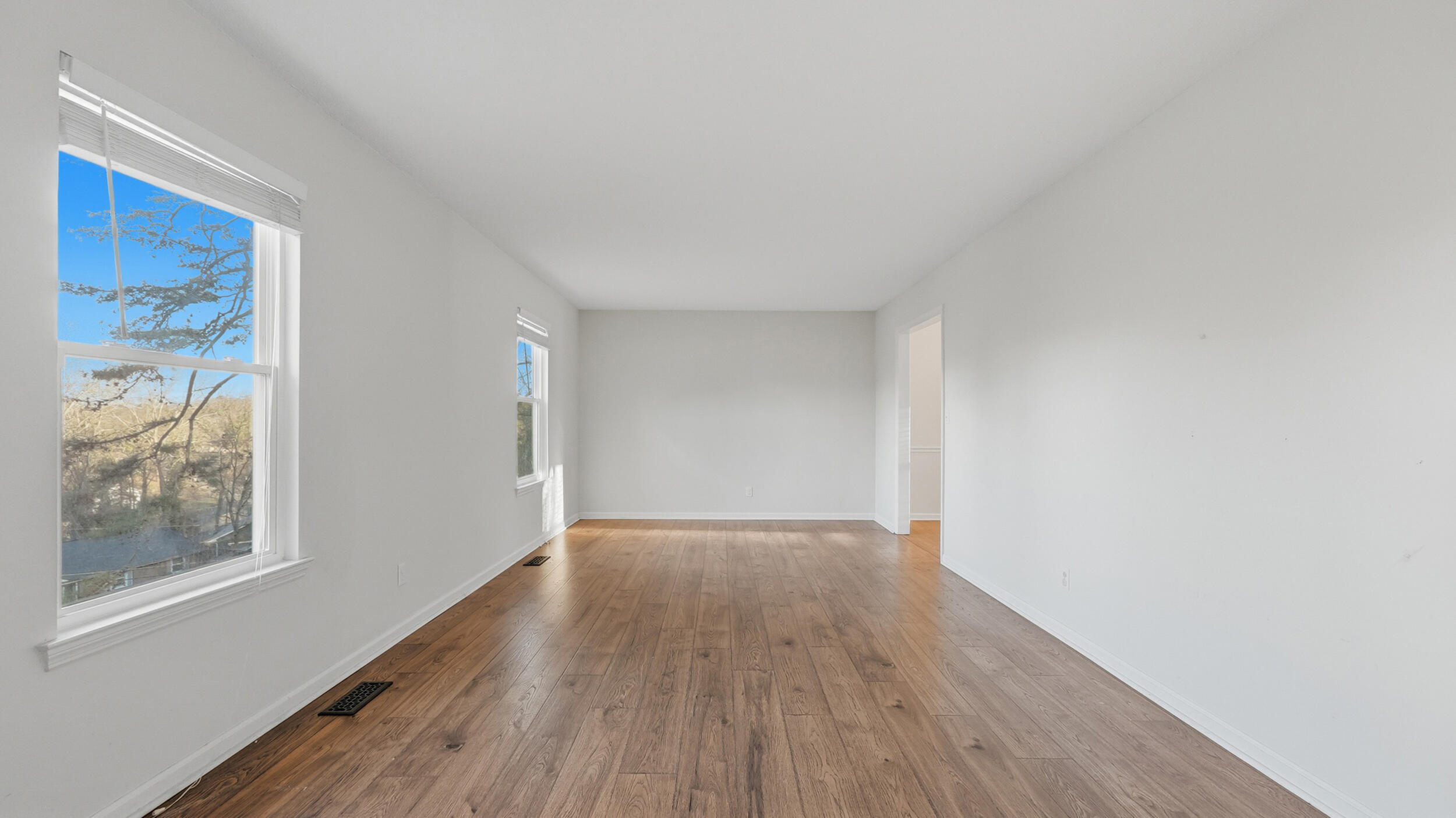 6321 Ridge Lake Road Hixson, TN 37343 - Photo 7 of 39 Living Area