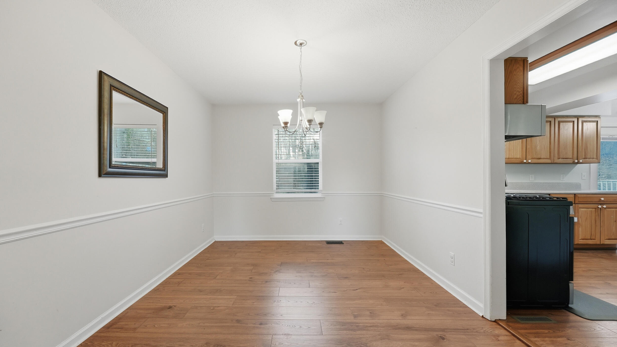6321 Ridge Lake Road Hixson, TN 37343 - Photo 10 of 39 Dining Room