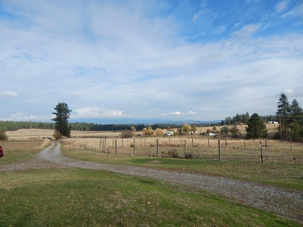 17313 North Austin Road Spokane, WA 99208 - Photo 9 of 15