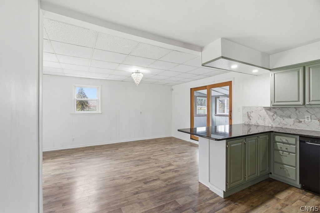 5960 Newport Road Camillus, NY 13031 - Photo 18 of 45 Dining area