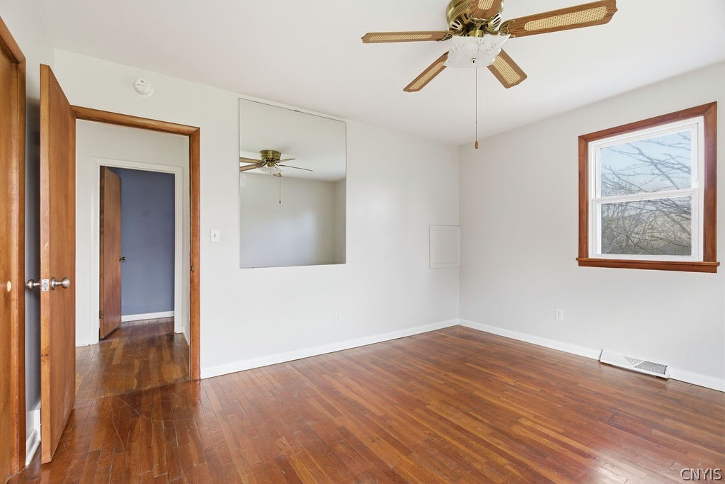 5960 Newport Road Camillus, NY 13031 - Photo 24 of 45 Bedroom