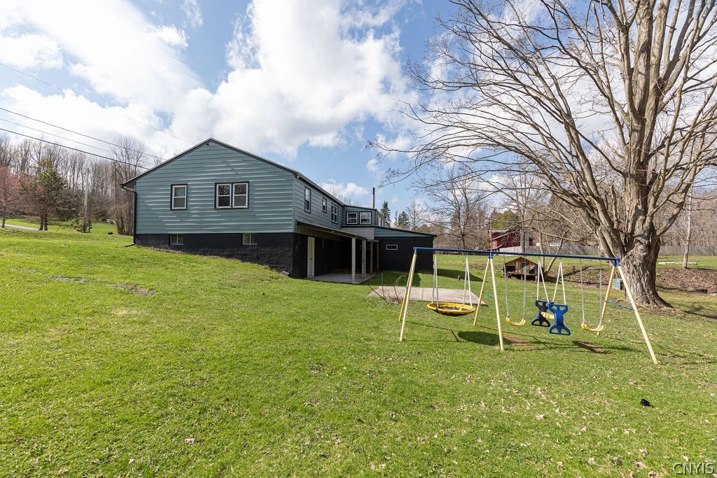 5960 Newport Road Camillus, NY 13031 - Photo 37 of 45