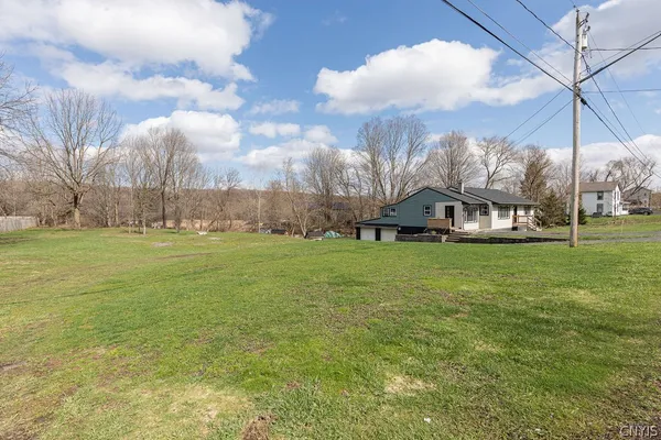 $315,000 | 5960 Newport Road, Camillus, NY 13031