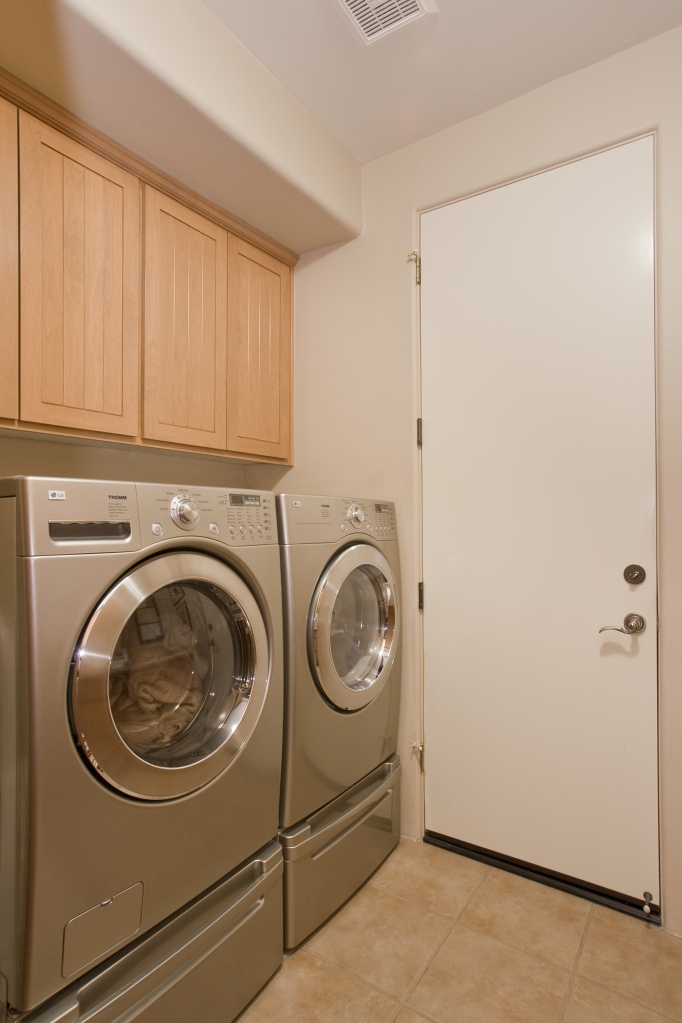 36636 Mule Train Road Carefree, AZ 85377 - Photo 27 of 35 LAUNDRY