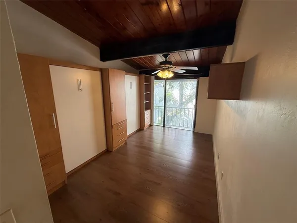 $3,100 | 19428 Northeast 26th Avenue, Unit 103B, Miami, FL 33180