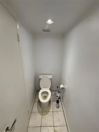 $3,100 | 19428 Northeast 26th Avenue, Unit 103B, Miami, FL 33180