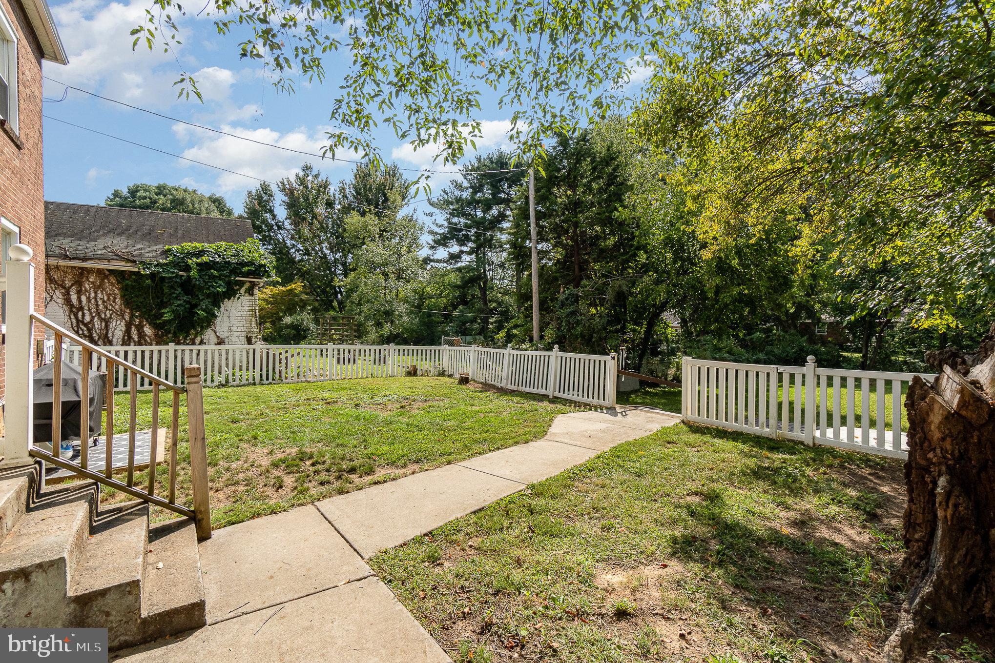 320 Haines Road York, PA 17402 - Photo 31 of 39 Yard