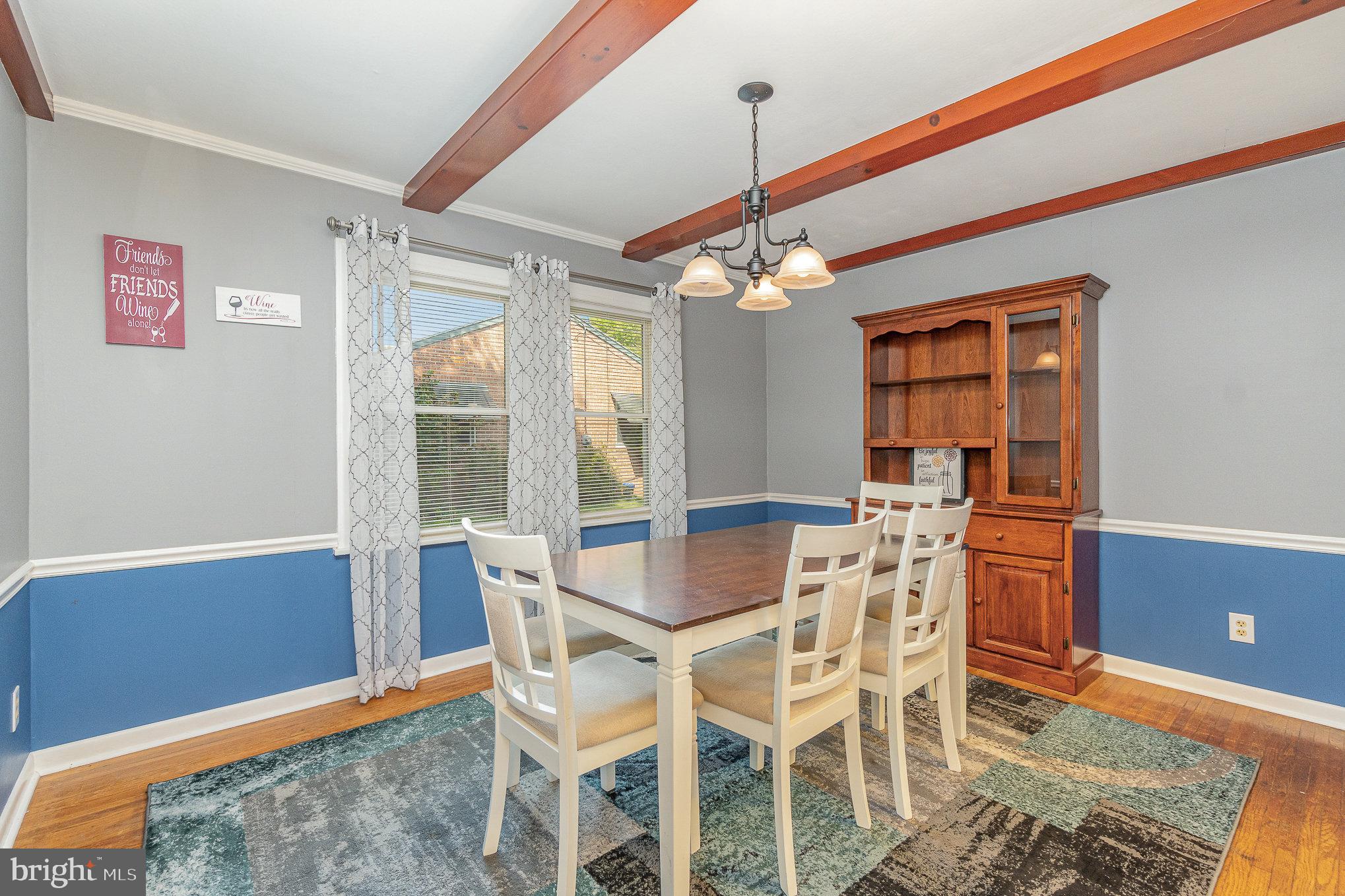 320 Haines Road York, PA 17402 - Photo 8 of 39 Dining