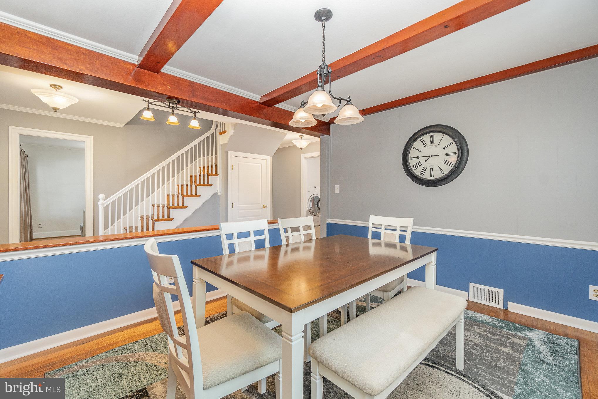 320 Haines Road York, PA 17402 - Photo 9 of 39 Dining