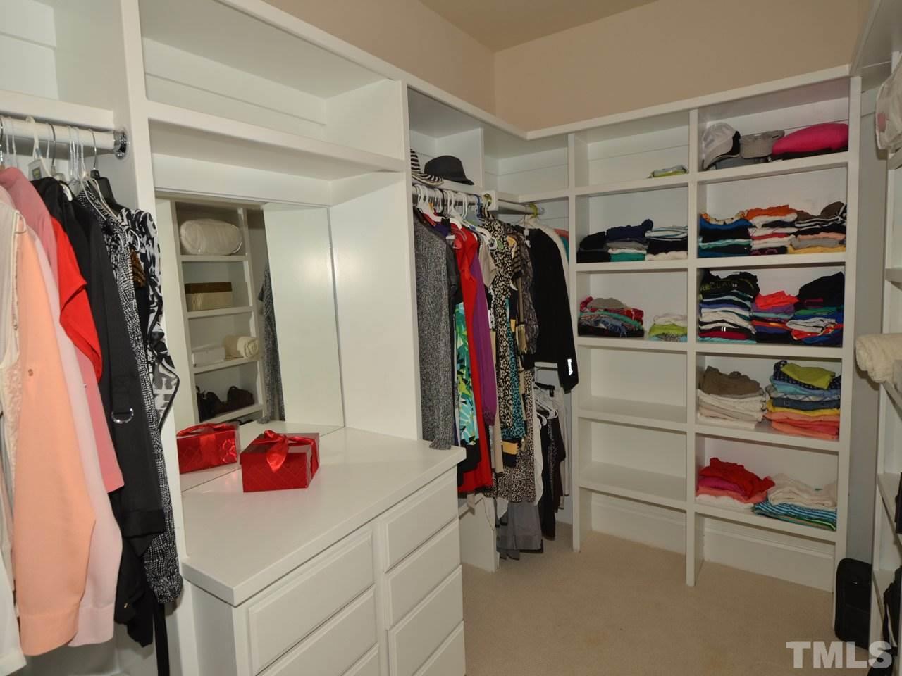 9404 Collingdale Way Raleigh, NC 27617 - Photo 13 of 23 Gallery Image 13