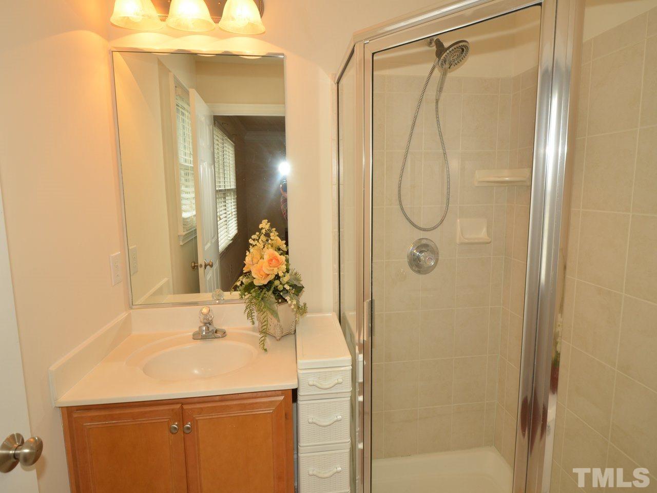 9404 Collingdale Way Raleigh, NC 27617 - Photo 18 of 23 Gallery Image 18