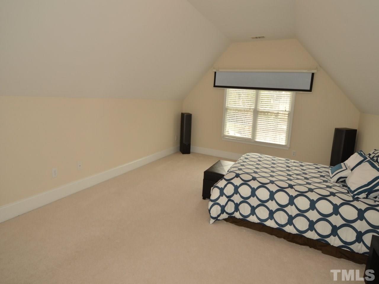 9404 Collingdale Way Raleigh, NC 27617 - Photo 21 of 23 Gallery Image 21