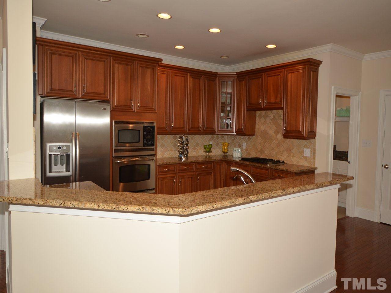 9404 Collingdale Way Raleigh, NC 27617 - Photo 5 of 23 Gallery Image 5