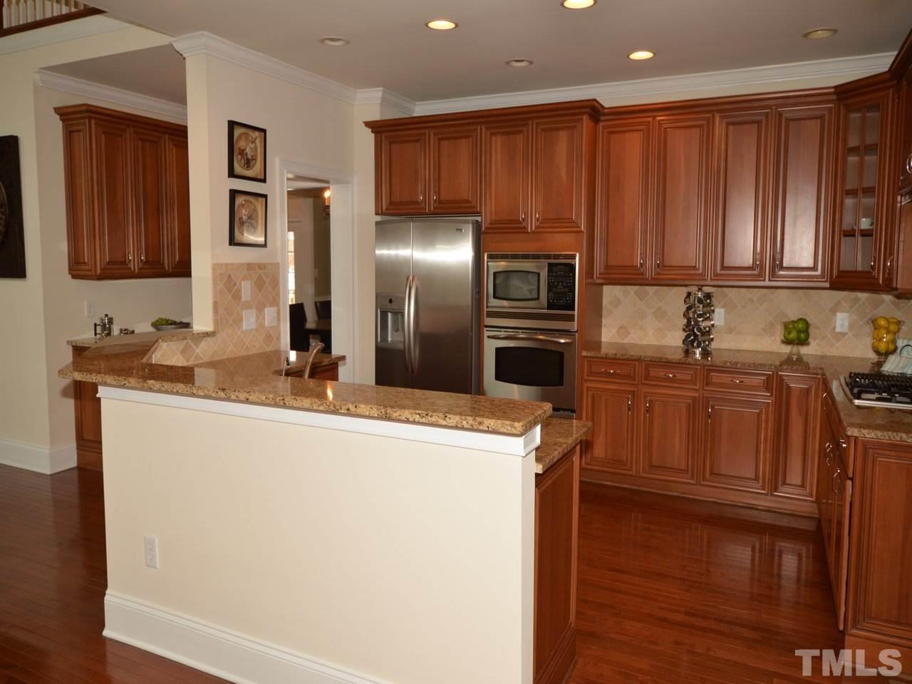9404 Collingdale Way Raleigh, NC 27617 - Photo 6 of 23 Gallery Image 6