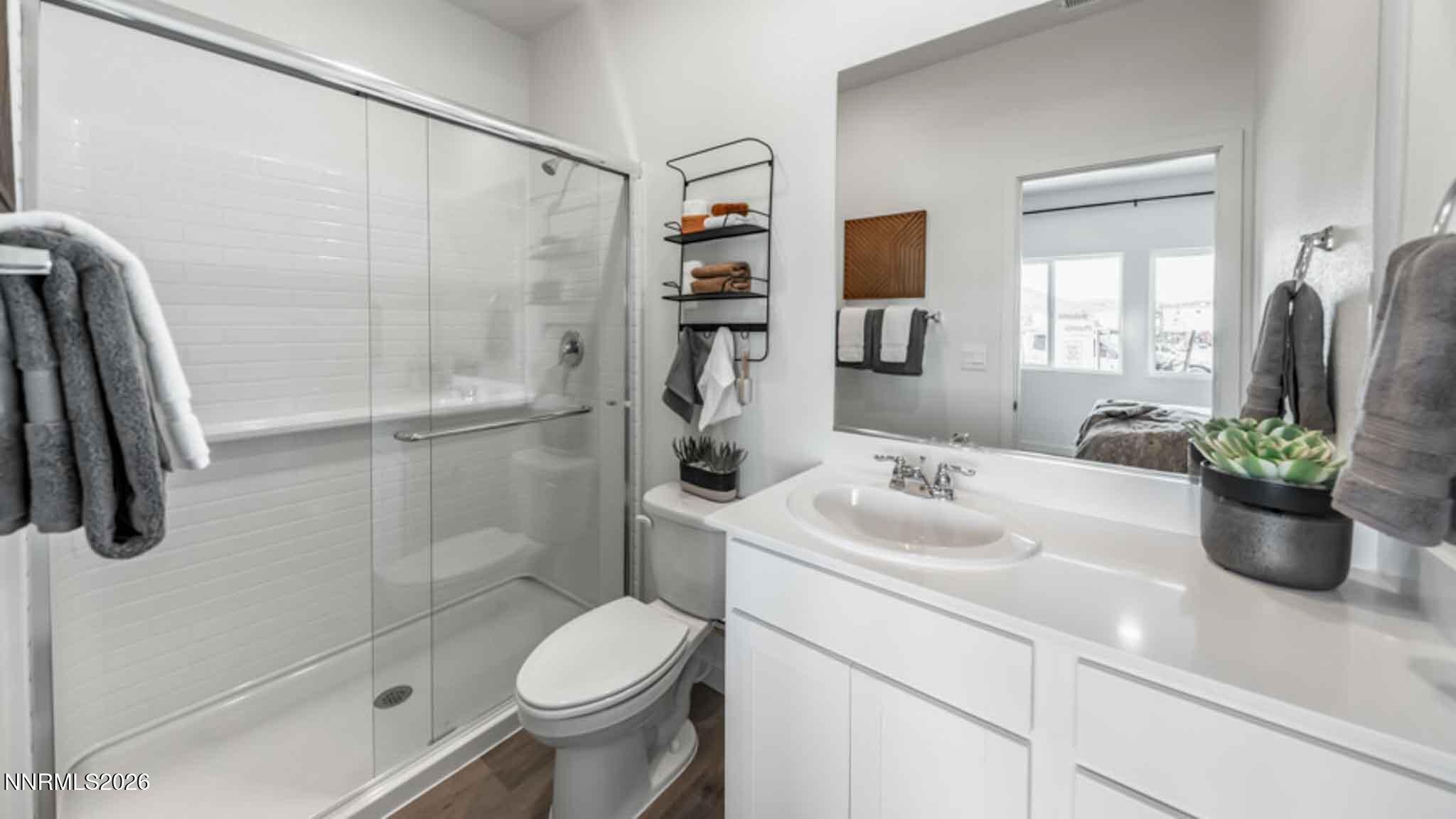 8305 Violet Oak Drive Reno, NV 89506 - Photo 10 of 14 Primary Bathroom