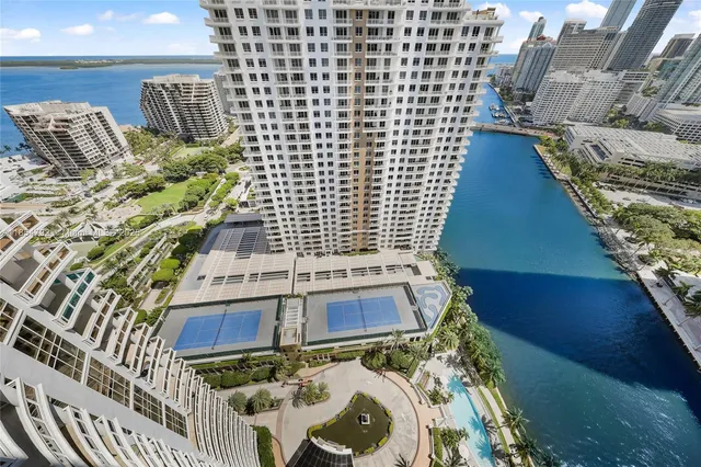 a view of towel hanging in entryway