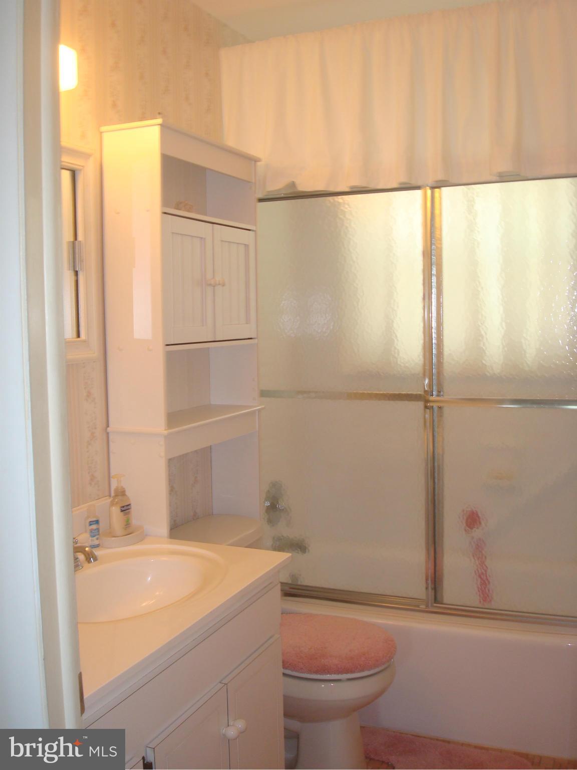9650 Dundawan Road Baltimore, MD 21236 - Photo 13 of 19 Bath