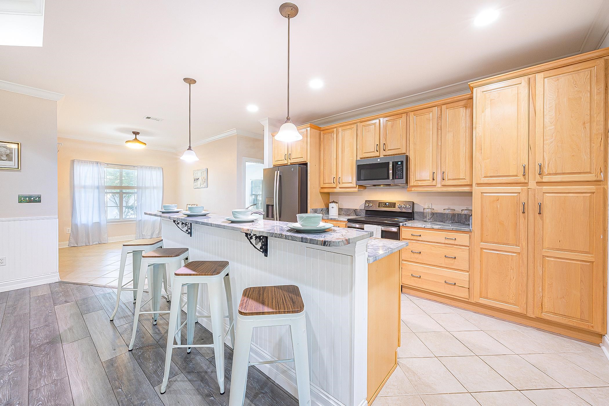 133 Mark Twain Loop Foley, AL 36535 - Photo 16 of 61 Kitchen