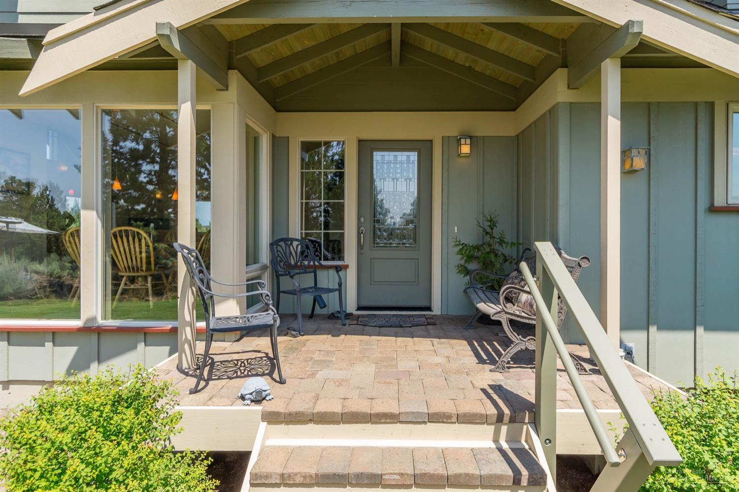 64405 Deschutes Market Road Bend, OR 97701 - Photo 2 of 25 Gallery Image 2