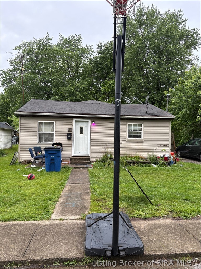 1118 Wade Street Austin, IN 47102 - Photo 1 of 5