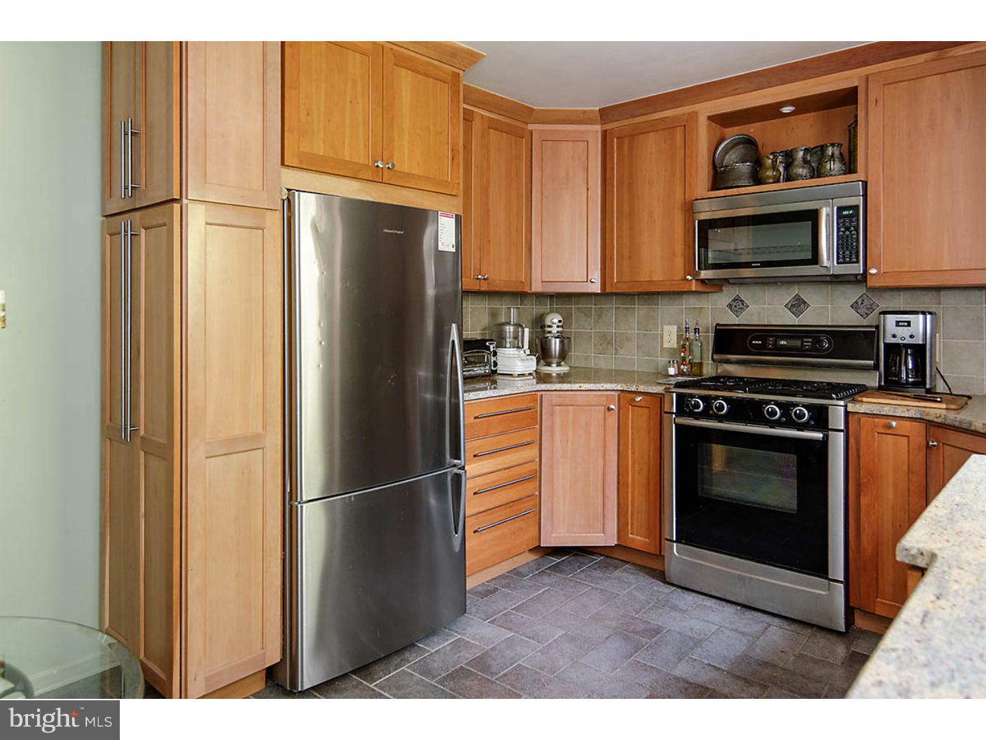 284 Rhoads Avenue Haddonfield, NJ 08033 - Photo 10 of 25 Gallery Image 10