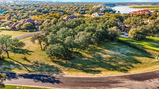 $450,000 | 25700 Cliff Circle, Spicewood, TX 78669