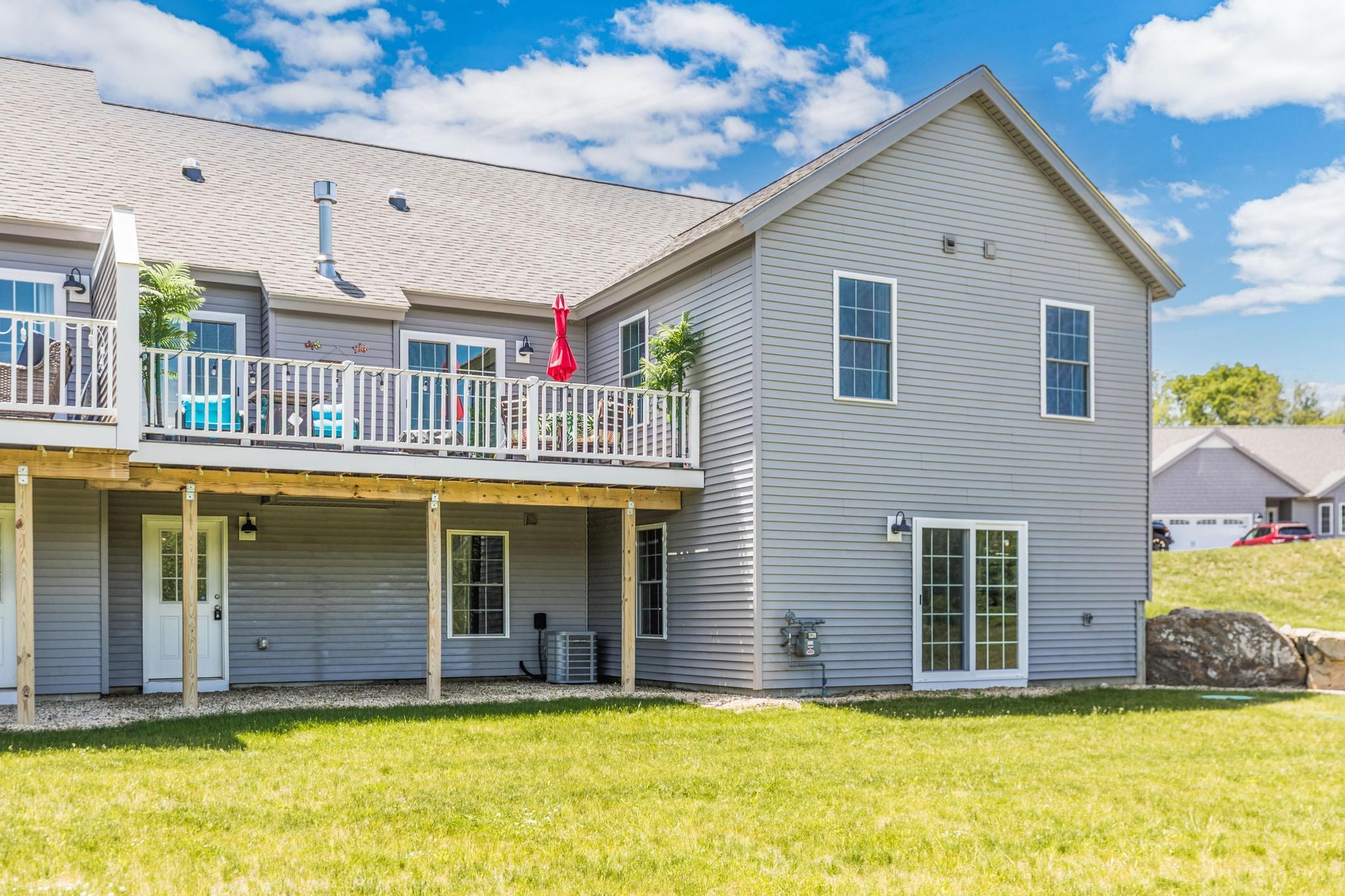 10 A Cardinal Lane Epping, NH 03042 - Photo 34 of 44