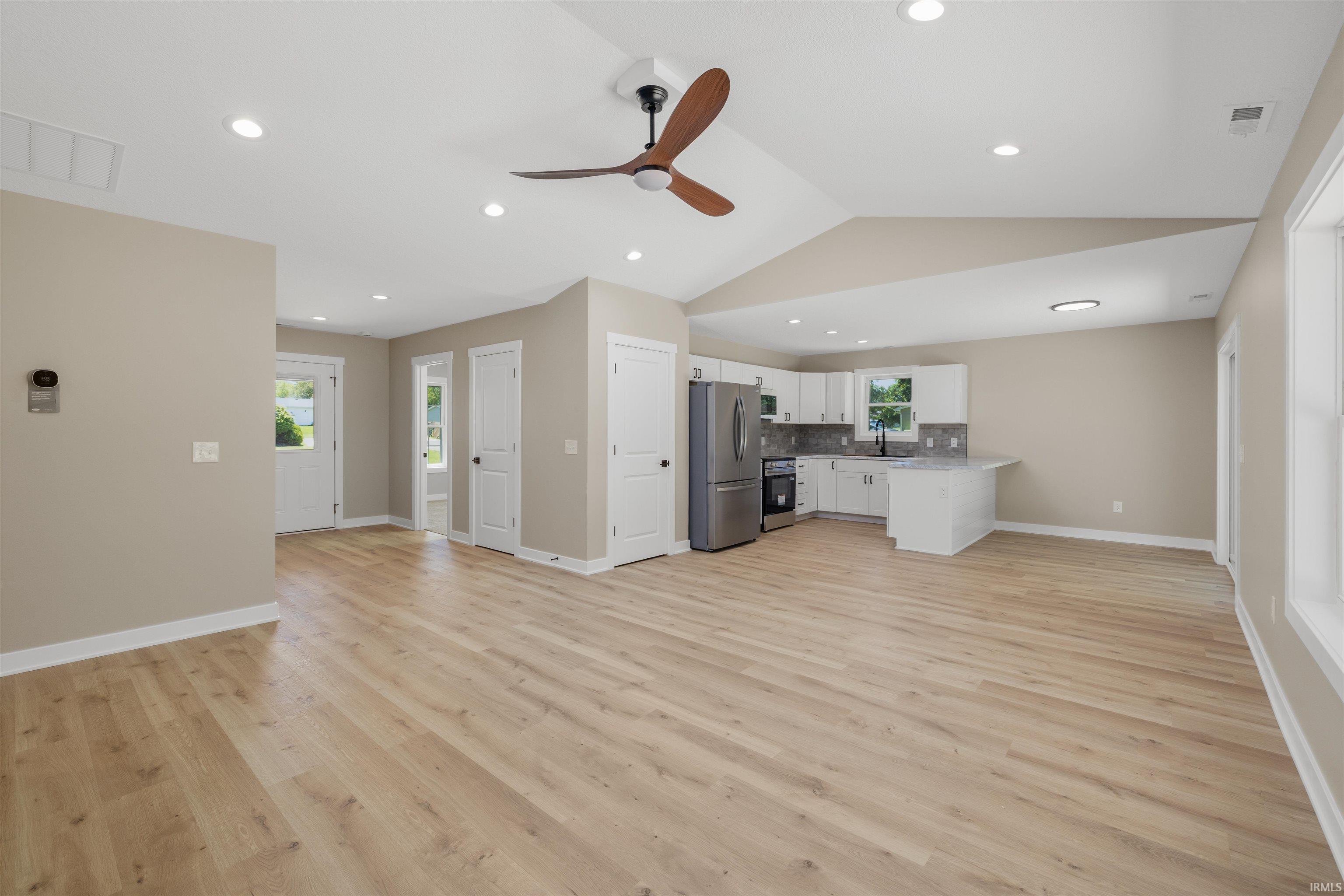 203 South Ivy Lane Butler, IN 46721 - Photo 8 of 33