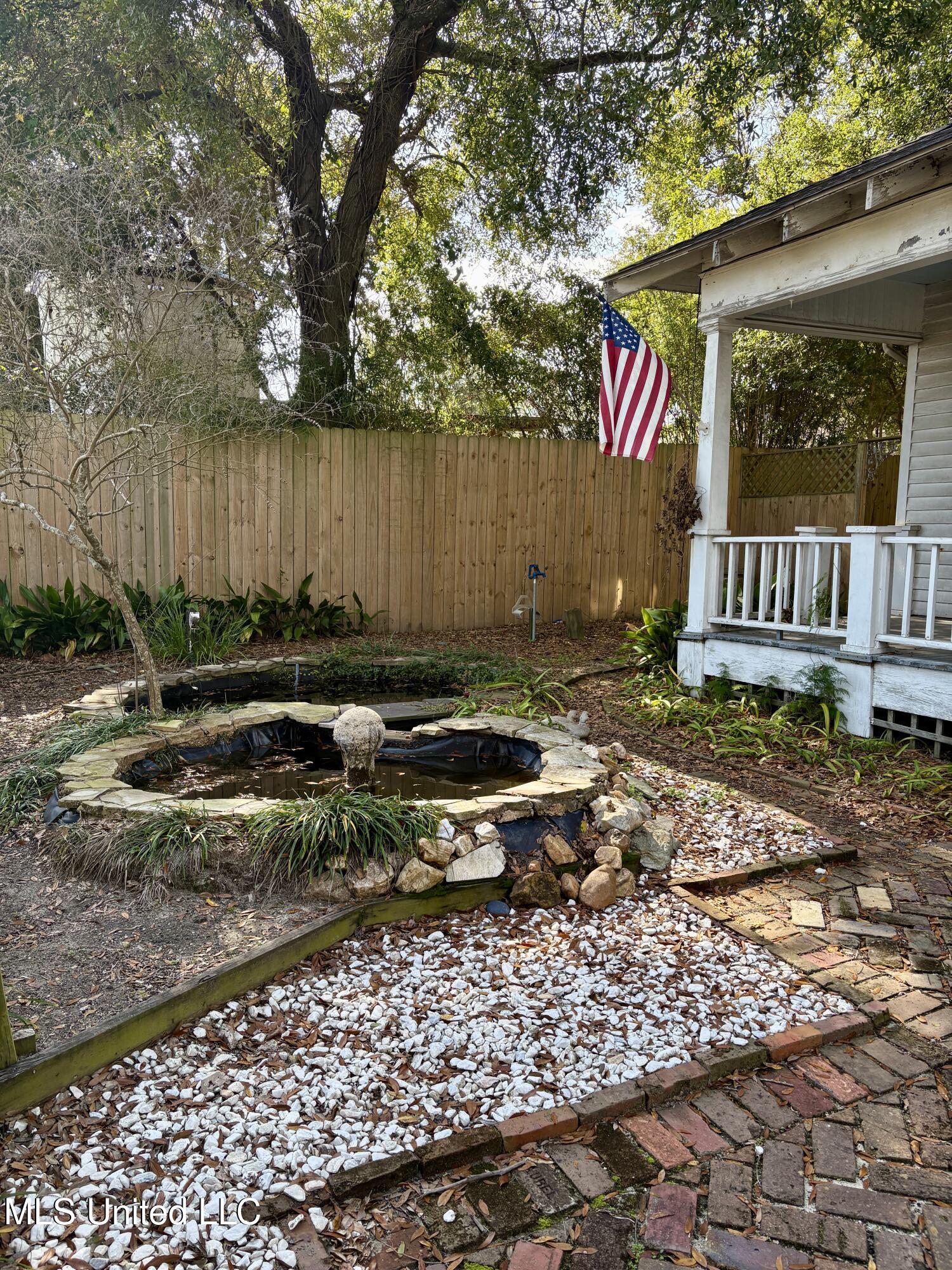 1111 31st Avenue Gulfport, MS 39501 - Photo 3 of 22 IMG_7726