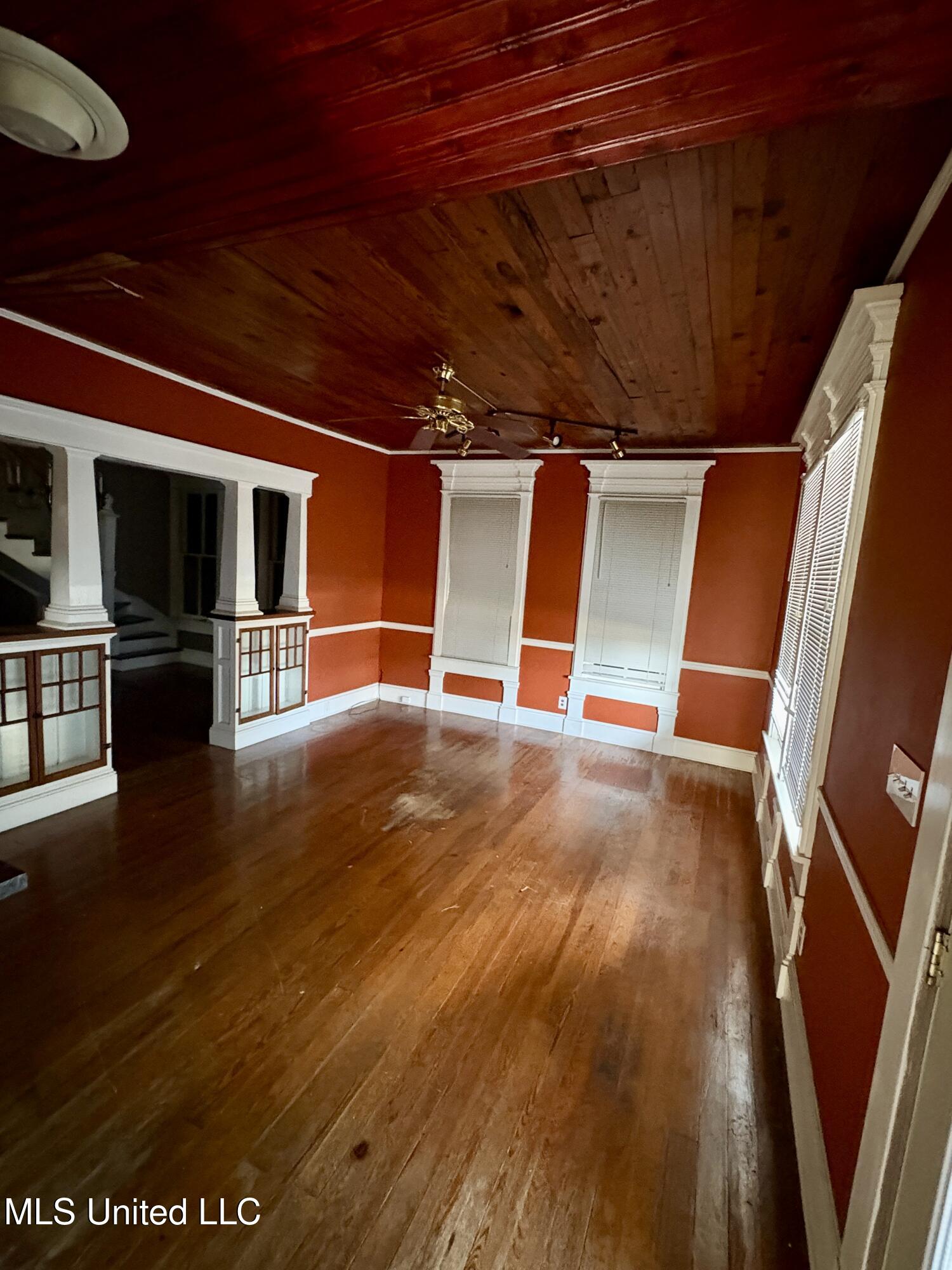 1111 31st Avenue Gulfport, MS 39501 - Photo 5 of 22 IMG_7730