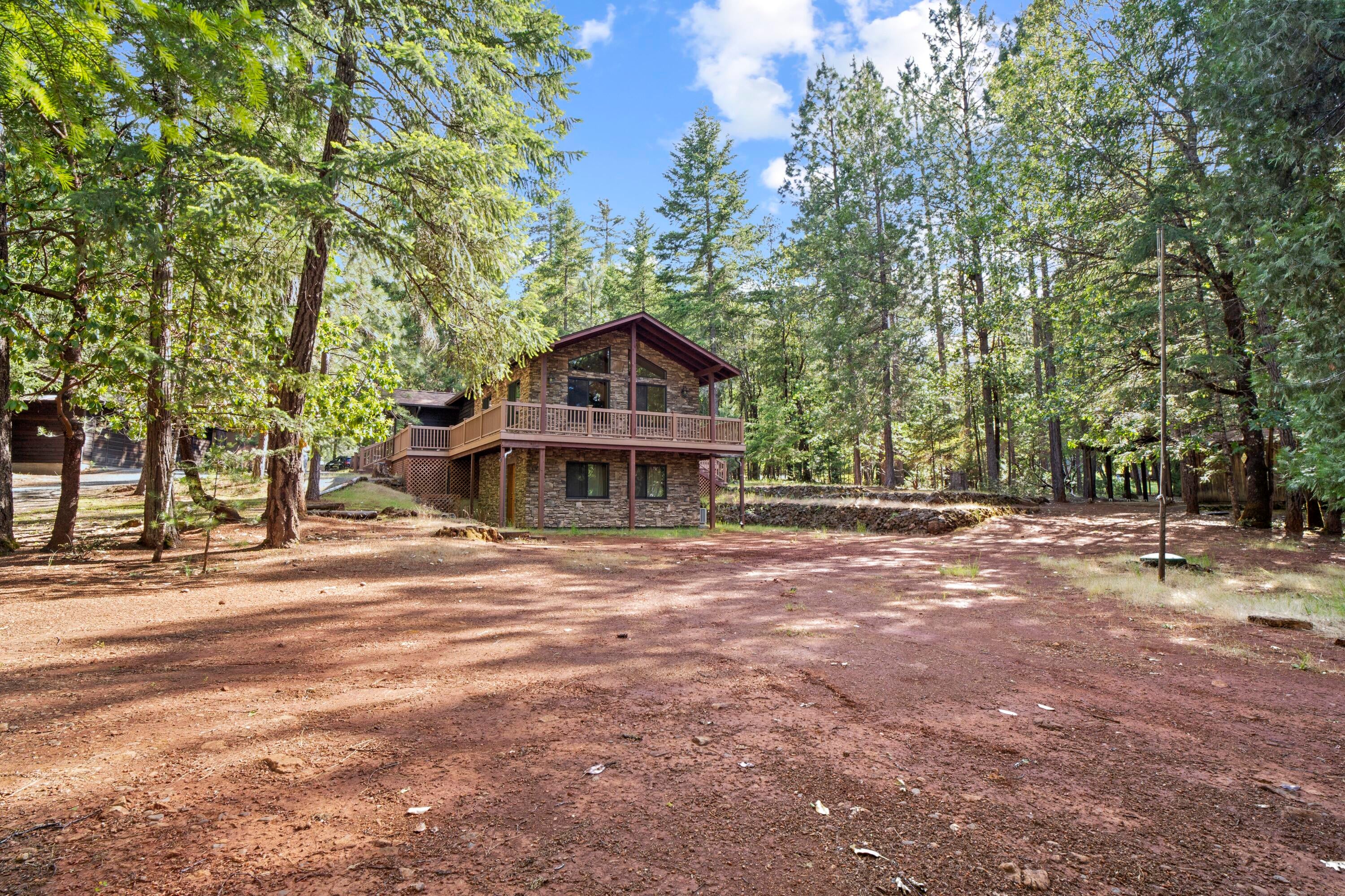 2021 Queens Branch Road Rogue River, OR 97537 - Photo 33 of 37 Acreage