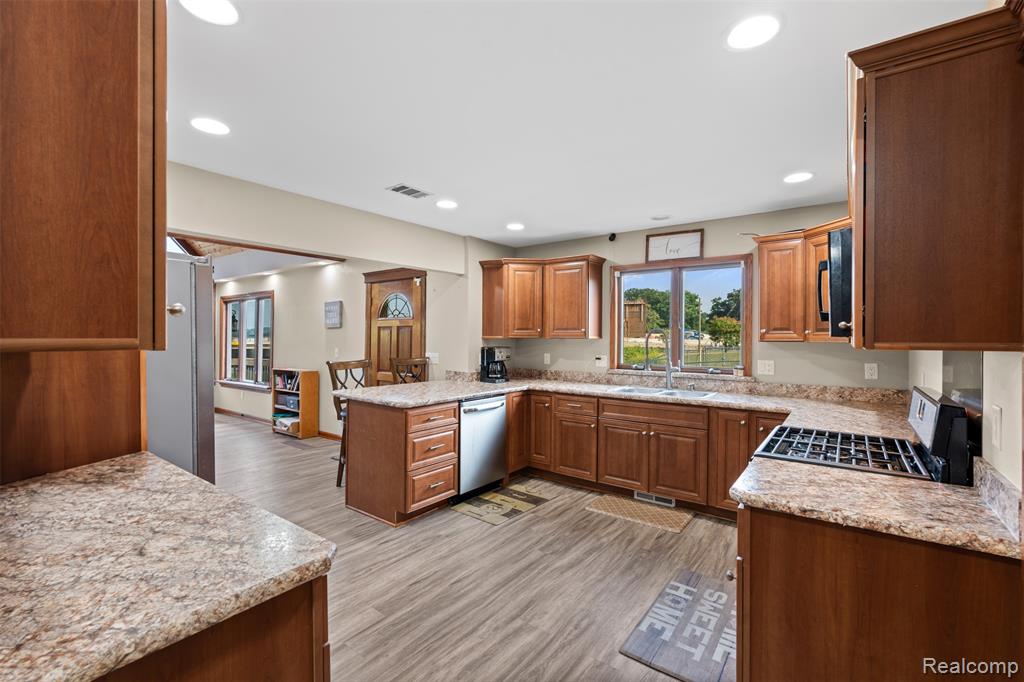 1907 Riverside Drive Port Huron, MI 48060 - Photo 46 of 58