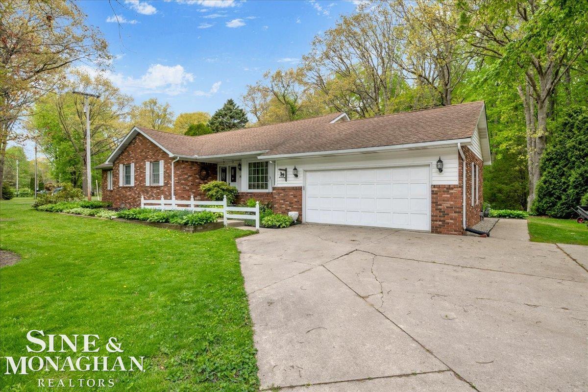9017 Stone Road Algonac, MI 48001 - Photo 4 of 53
