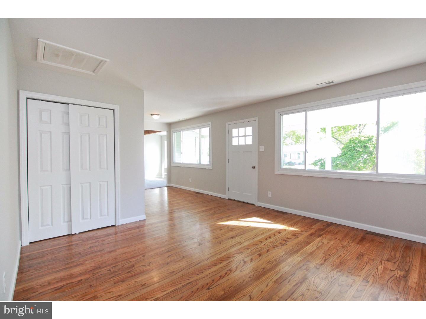 611 Tait Road Somerdale, NJ 08083 - Photo 4 of 20 Gallery Image 4