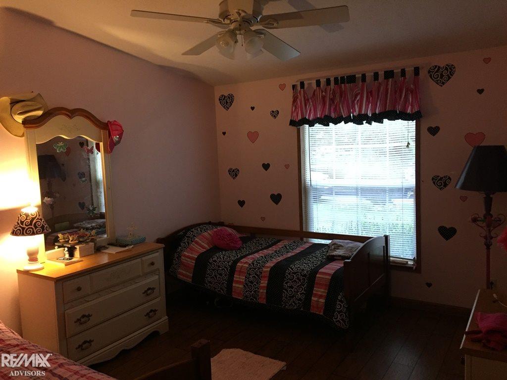 8070 McKinley Road Algonac, MI 48001 - Photo 9 of 22 31308134-8.JPG