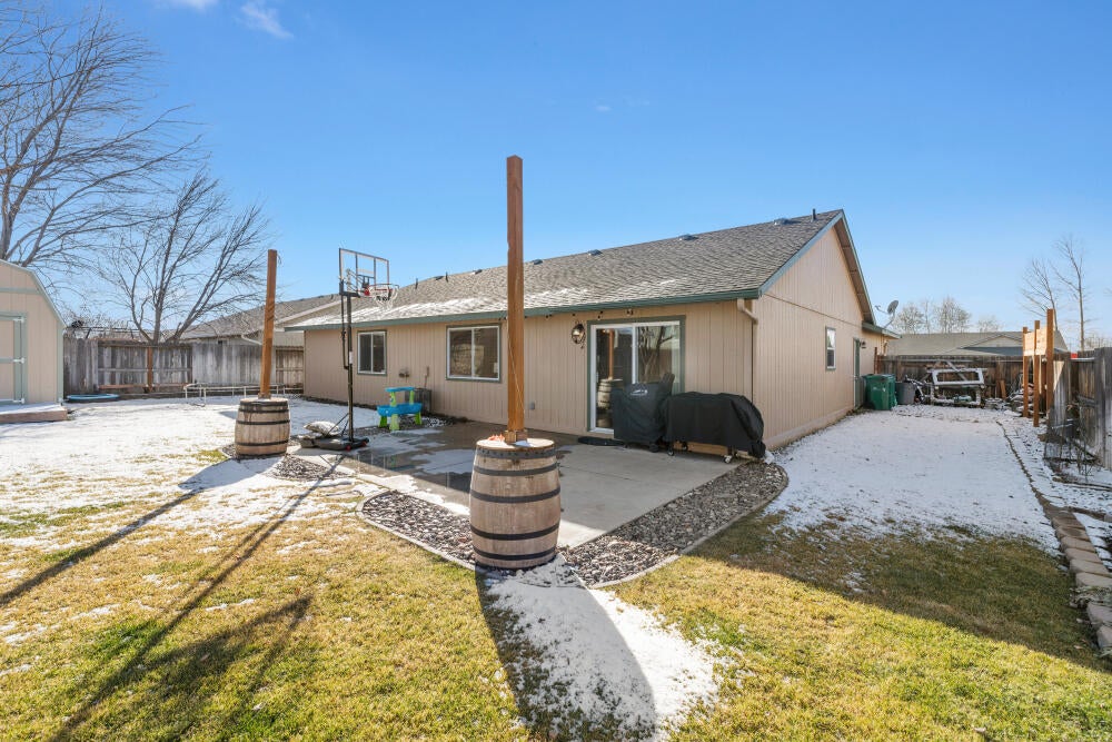 7229 Ruth Drive Klamath Falls, OR 97603 - Photo 45 of 47 7229RuthDr-13