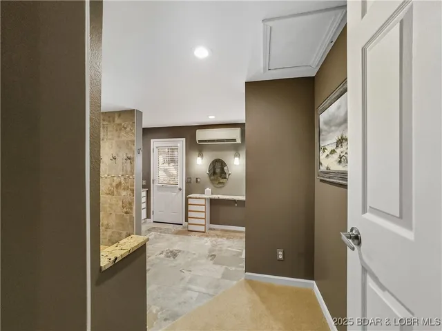 $299,900 | 76 Breezy Hill Lane, Camdenton, MO 65020