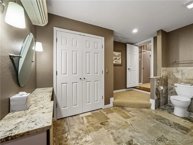 $299,900 | 76 Breezy Hill Lane, Camdenton, MO 65020