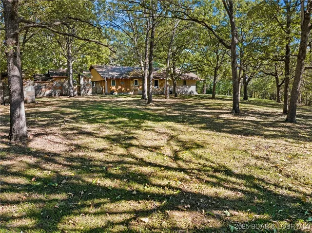 $299,900 | 76 Breezy Hill Lane, Camdenton, MO 65020