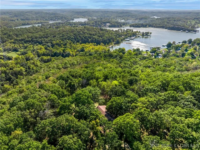 $299,900 | 76 Breezy Hill Lane, Camdenton, MO 65020