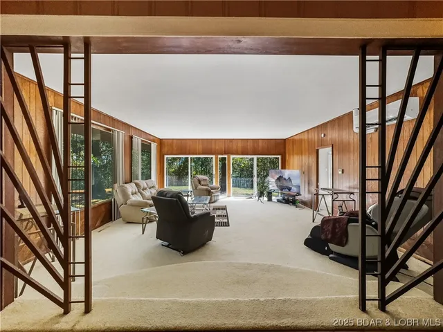 $299,900 | 76 Breezy Hill Lane, Camdenton, MO 65020